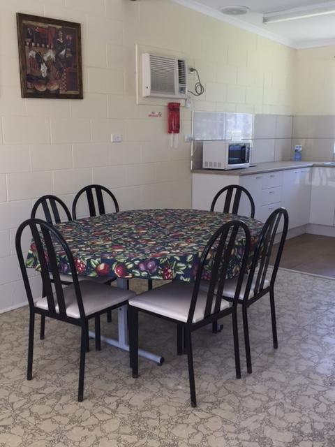 Snowy River Lodge Motel 오보스트 외부 사진